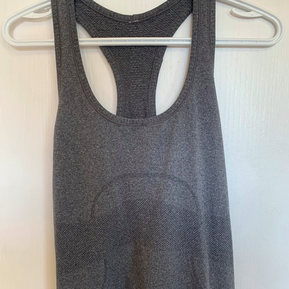 Lululemen, gray tank top, large